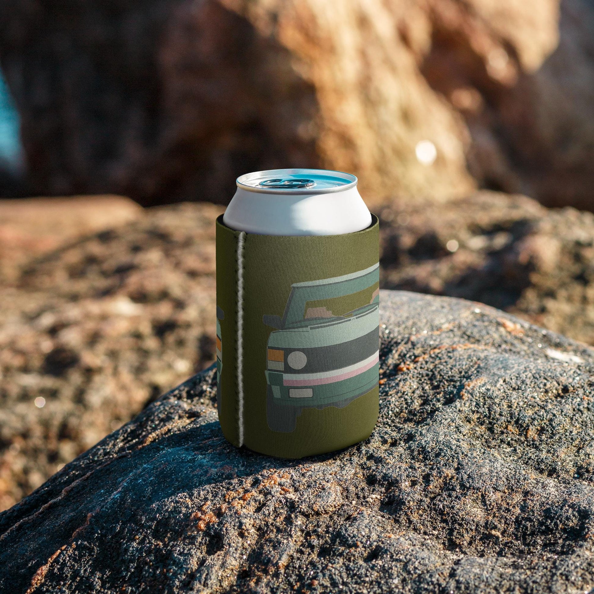 Range Rover Classic Can Cooler | Insulated Drink Holder | Vintage Car Gift | Perfect for Outdoor Parties & Road Trips