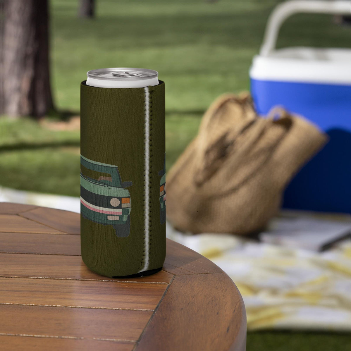 Range Rover Classic Can Cooler | Insulated Drink Holder | Vintage Car Gift | Perfect for Outdoor Parties & Road Trips